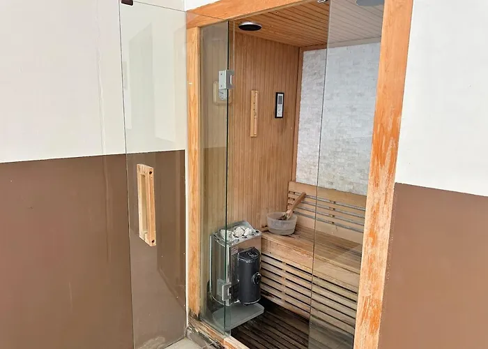 Be Residences 915 With Pool, Gym, And Sauna 3* Cebu